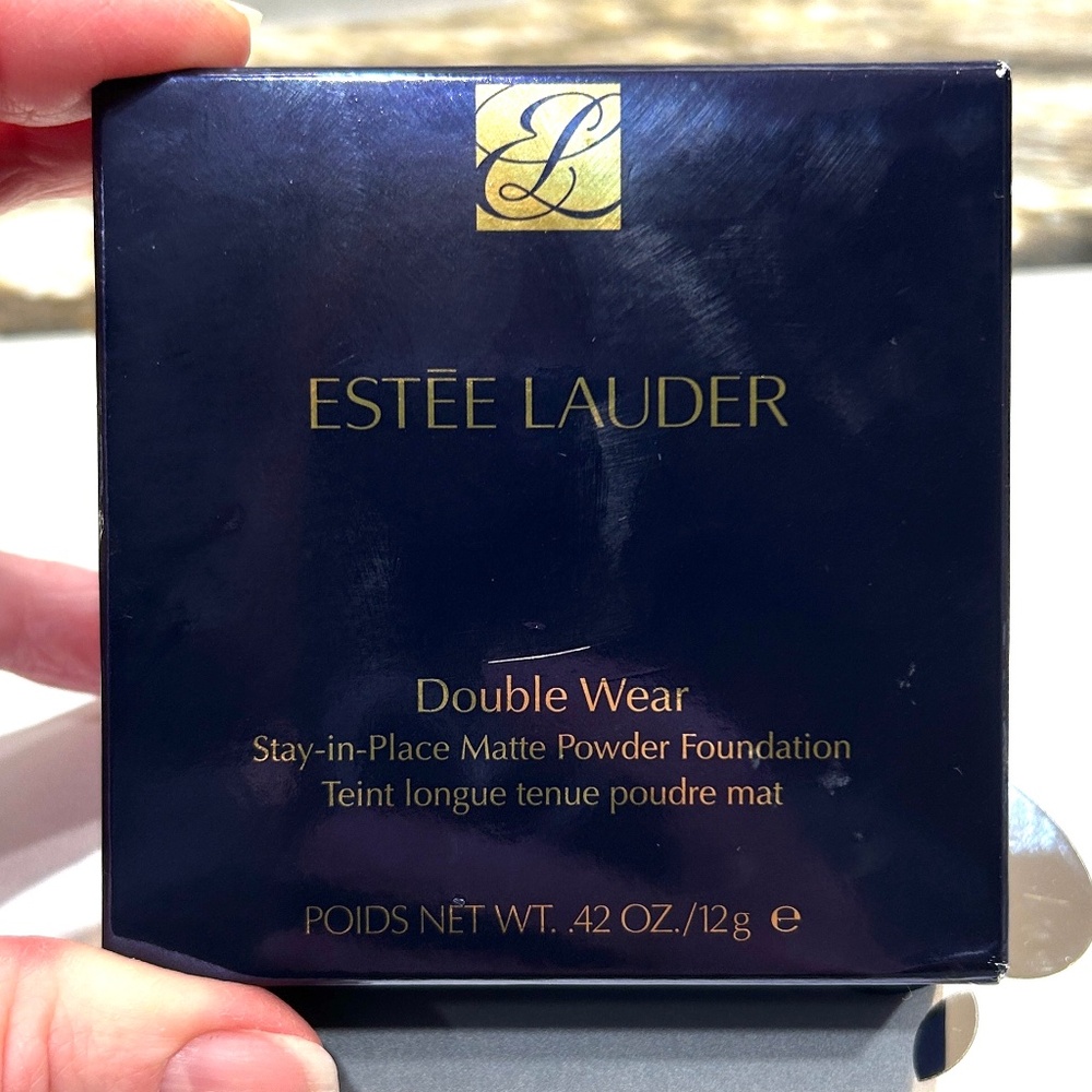 Estee Lauder Double Wear Stay-In-Place Matte Powder Foundation 2N1- Desert Beige
